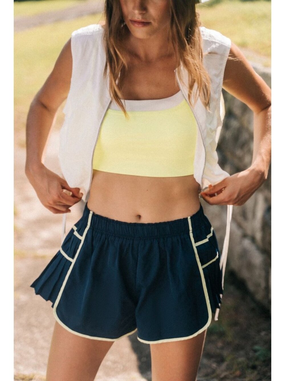 NWT Cupshe Navy Elastic Drop Waist Straight Leg Shorts - Size: Medium